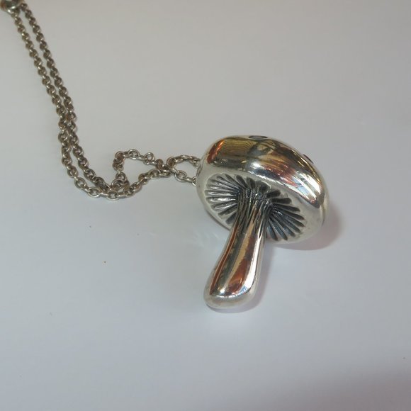 Elizabeth And James Large Mushroom Pendant On Chain Sterling Silver CZ - Picture 5 of 16